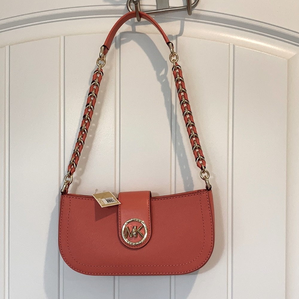 Michael Kors small shoulder bag. New with tag